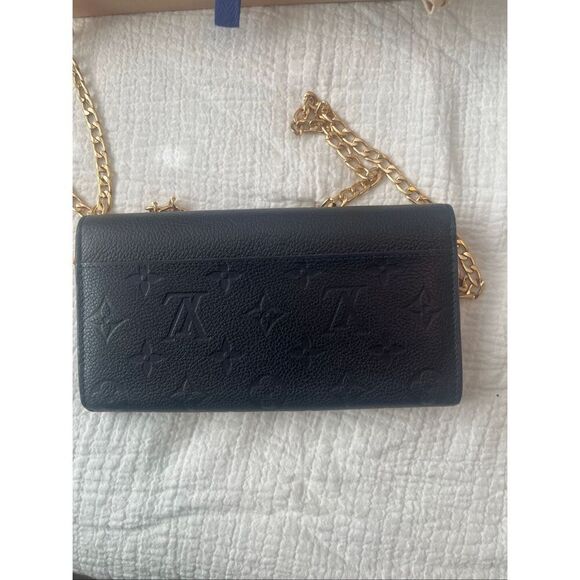 LOUIS VUITTON Empreinte Sarah Wallet NM Marine Rouge with chain - Picture 4 of 10